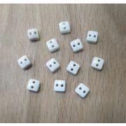 Пуговицы 991 9*9мм белый квадратик
