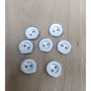 Пуговицы1044 13мм белый с серебром