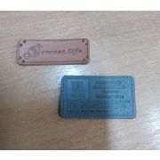 16.02 Нашивка прямоугольник кожзам рыжий 1,5*4,5см