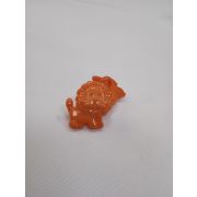 Пуговицы1266 - 17*18 мм.лев оранжевый