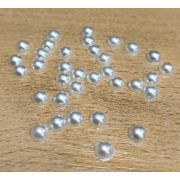 5.19-5.20   Полубусина неклеевая 6мм белая или млочная