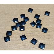 5.26  Страз квадратик акрил 6мм. клеевой черный