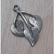 02.14 Подвеска «Трилистика»  25*33мм. никель