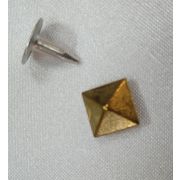 3.29 Хольнитен «Шип» четырехгранная, 7*7мм, высота 4мм., металл