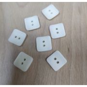 Пуговицы 384 8мм белый квадрат
