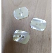 Пуговицы 412 15*20 мм молочный