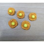 Пуговицы 523 18мм оранжевый цветок