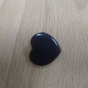 Пуговицы 552 20*20мм черное сердце