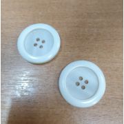 Пуговицы 673 29мм молочный