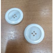Пуговицы 678 35мм молочный
