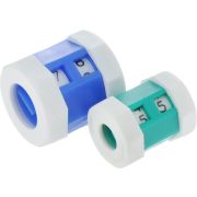 Счетчик рядов вязания одевается на спицу или крючек