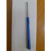 Крючок металический с пласмассовой ручкой без упаковки диаметр 2мм